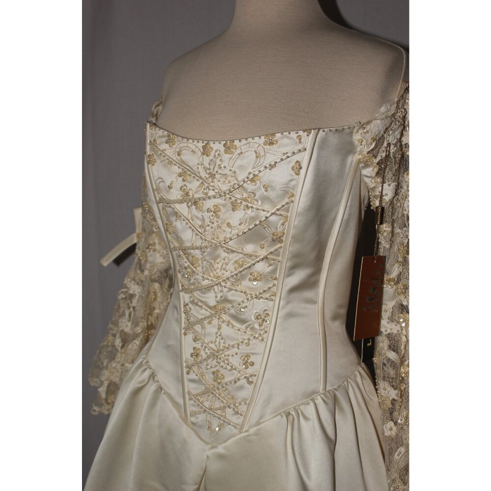 Lenovia#9513 Victorian Style Heavy Satin Bridal Gown-Size 12-LIGHT GOLD-NWT - Picture 4 of 13